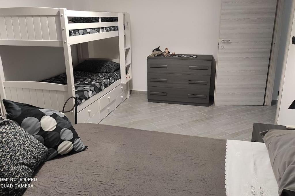 Dream- Appartamento Ristrutturato A Genova Luaran gambar